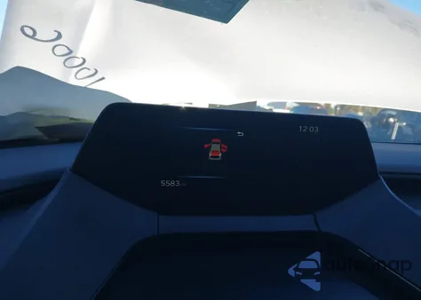 2025 Toyota Prius Xle z USA, uszkodzony, nr VIN JTDACAAU5S3063695